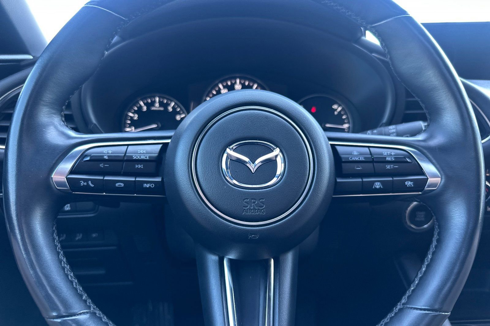 Used 2024 MAZDA MAZDA3 Hatchback w/Premium Plus Pkg image 22