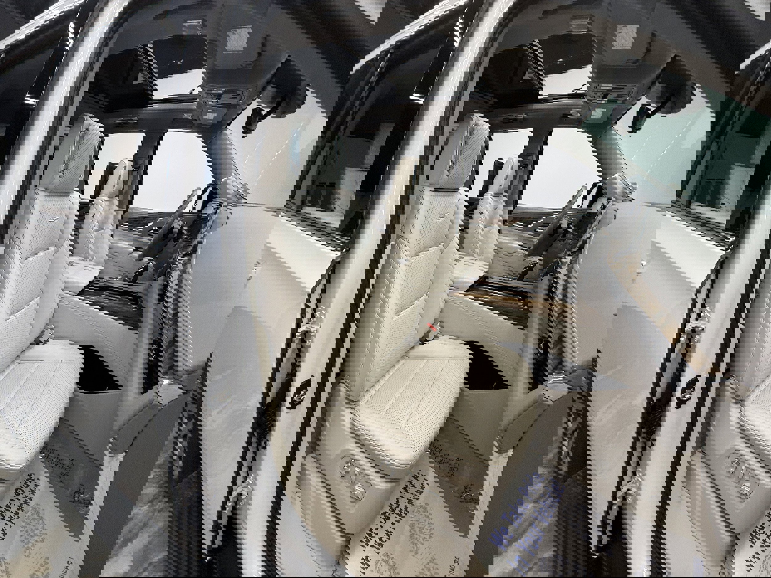 Used 2023 Cadillac Escalade Premium Luxury Platinum AWD/4WD image 26