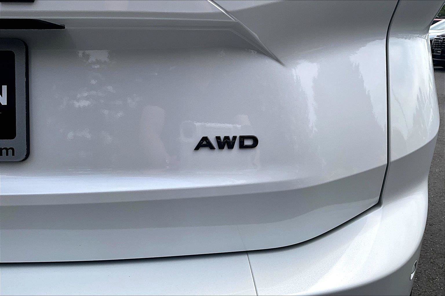 New 2026 Nissan Rogue Dark Armor AWD/4WD image 10