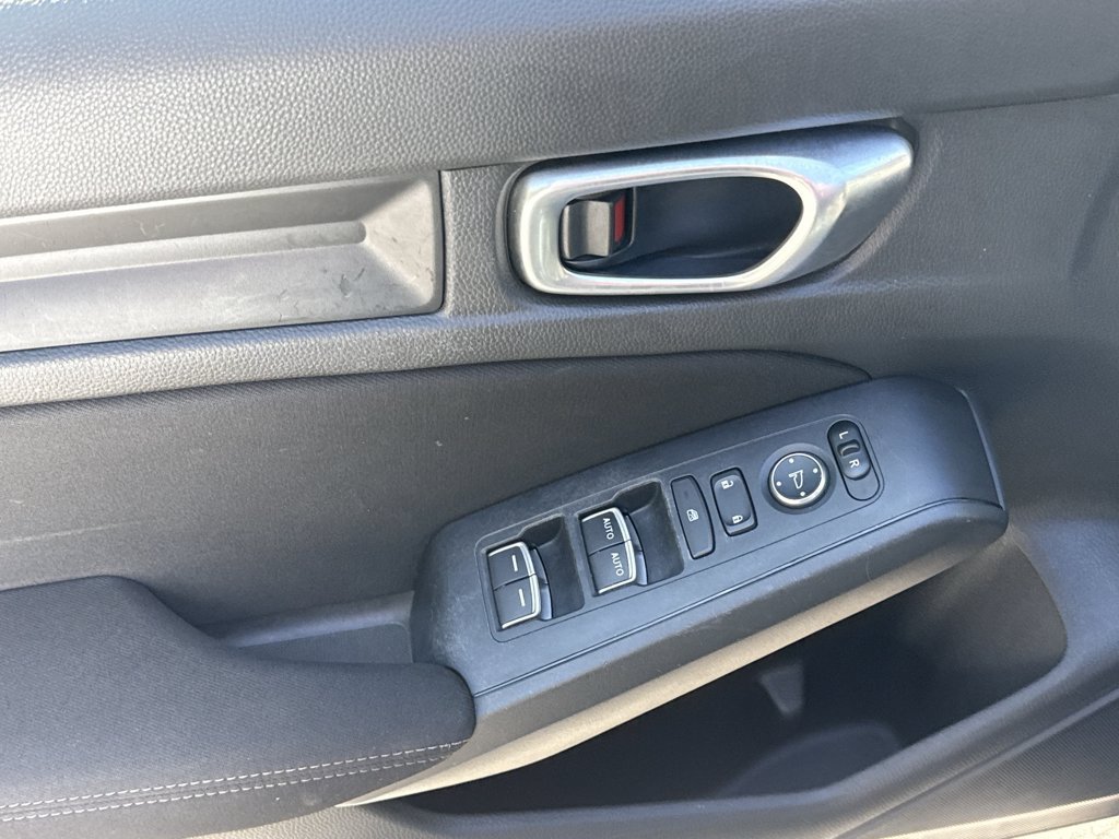 Used 2023 Honda Civic LX image 15