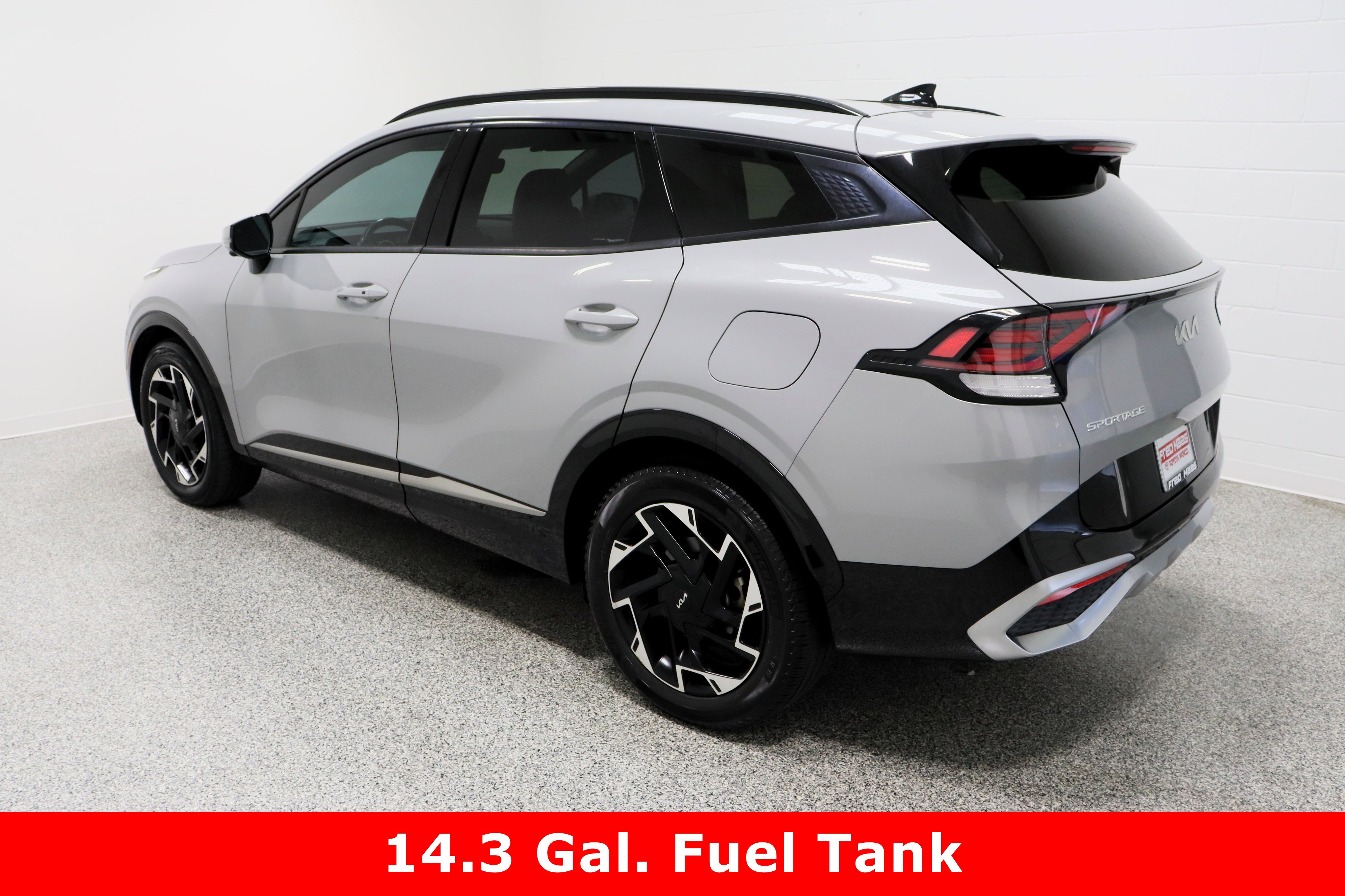 Used 2023 Kia Sportage SX image 9