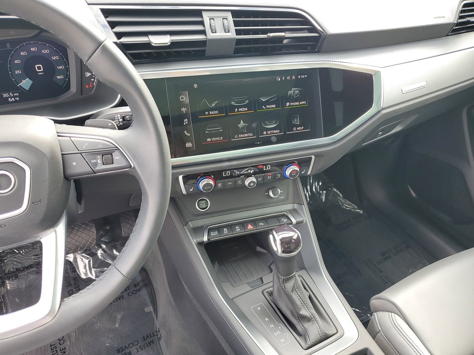 Used 2025 Audi Q3 2.0T Premium w/ Convenience Package AWD/4WD image 25