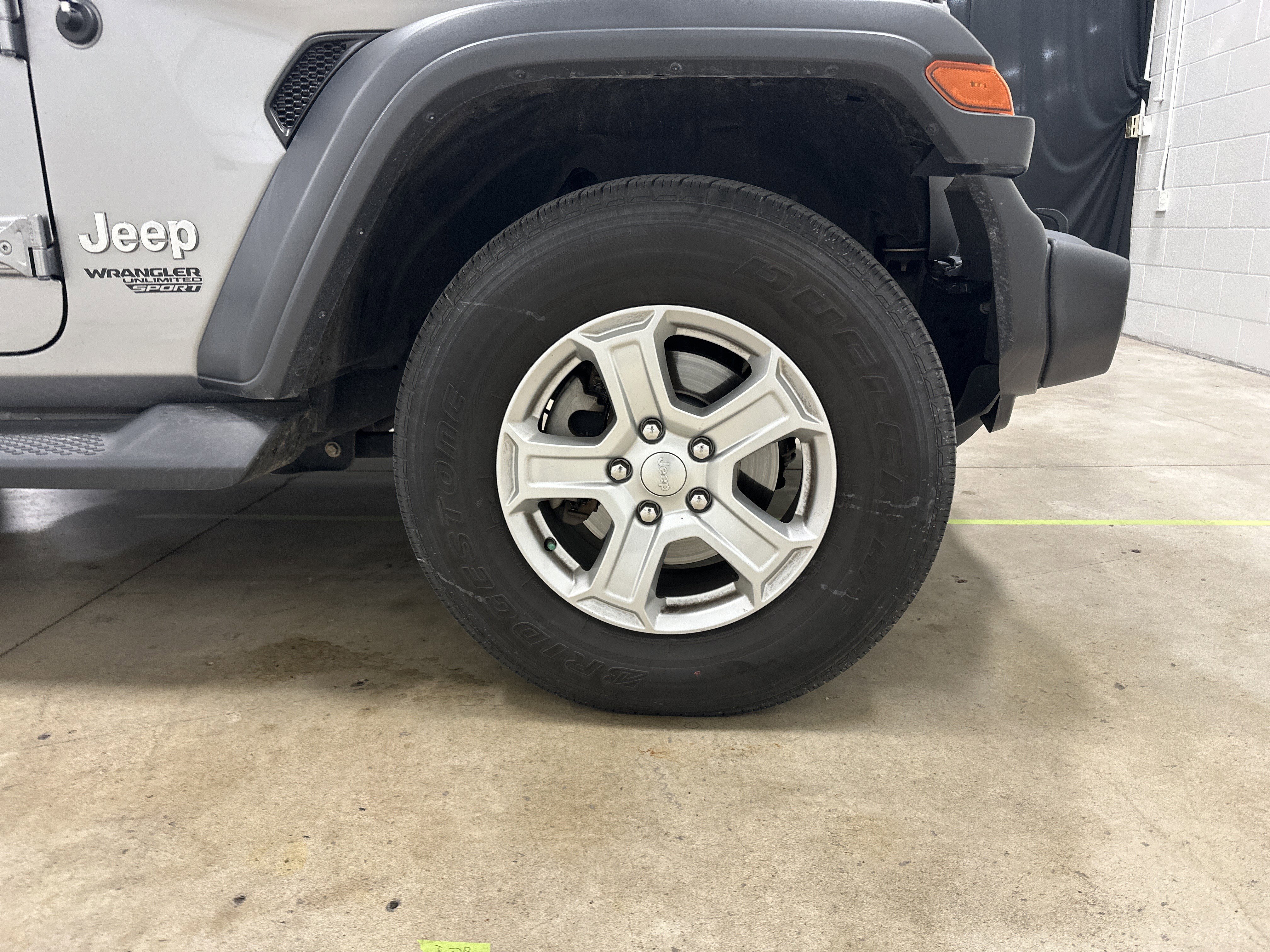 Used 2019 Jeep Wrangler Unlimited Sport S image 13