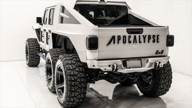 Used 2025 Jeep Gladiator Sport image 9