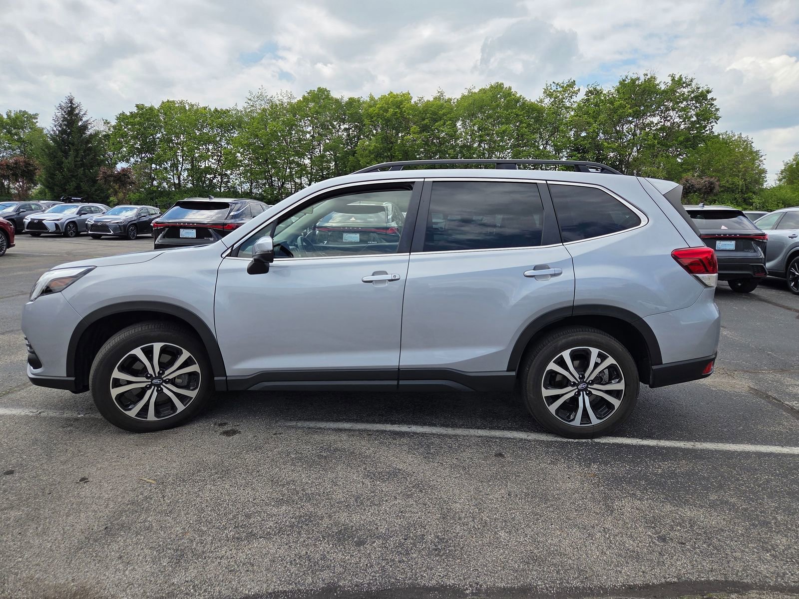 Used 2023 Subaru Forester Limited AWD/4WD image 14