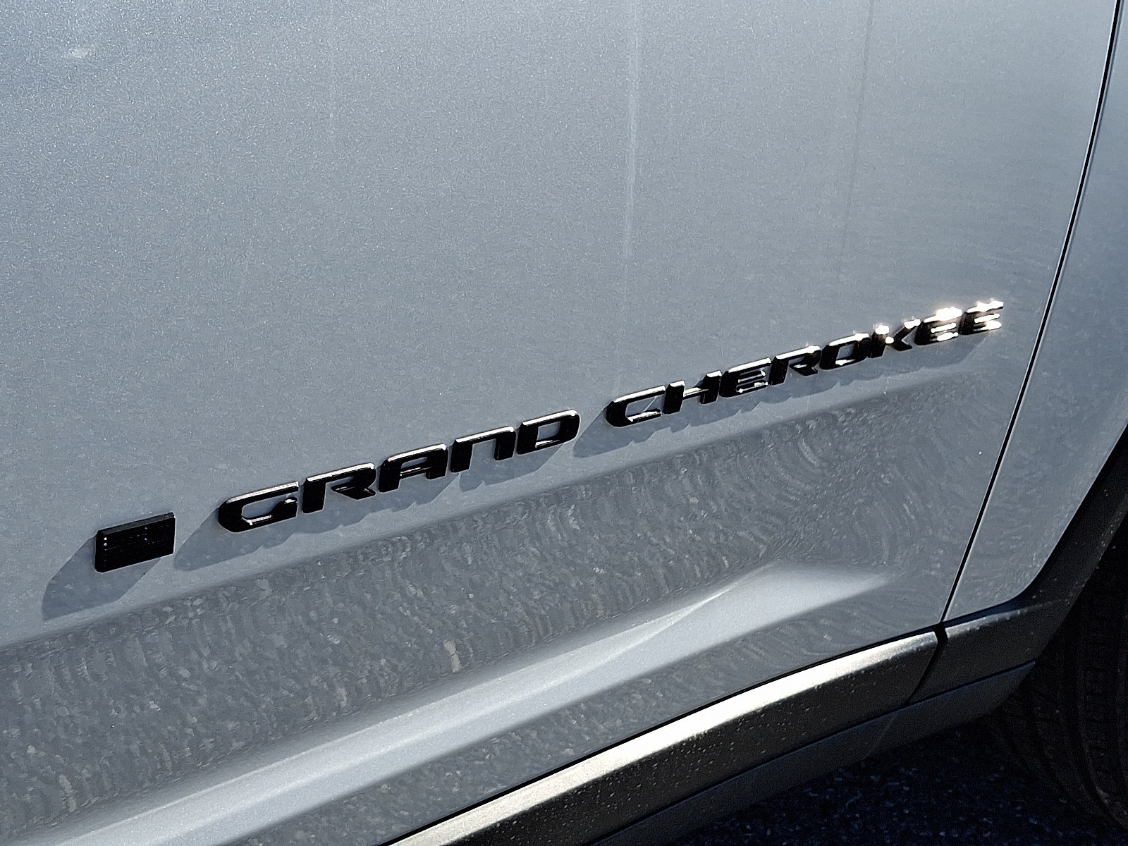 New 2025 Jeep Grand Cherokee Limited AWD/4WD image 14