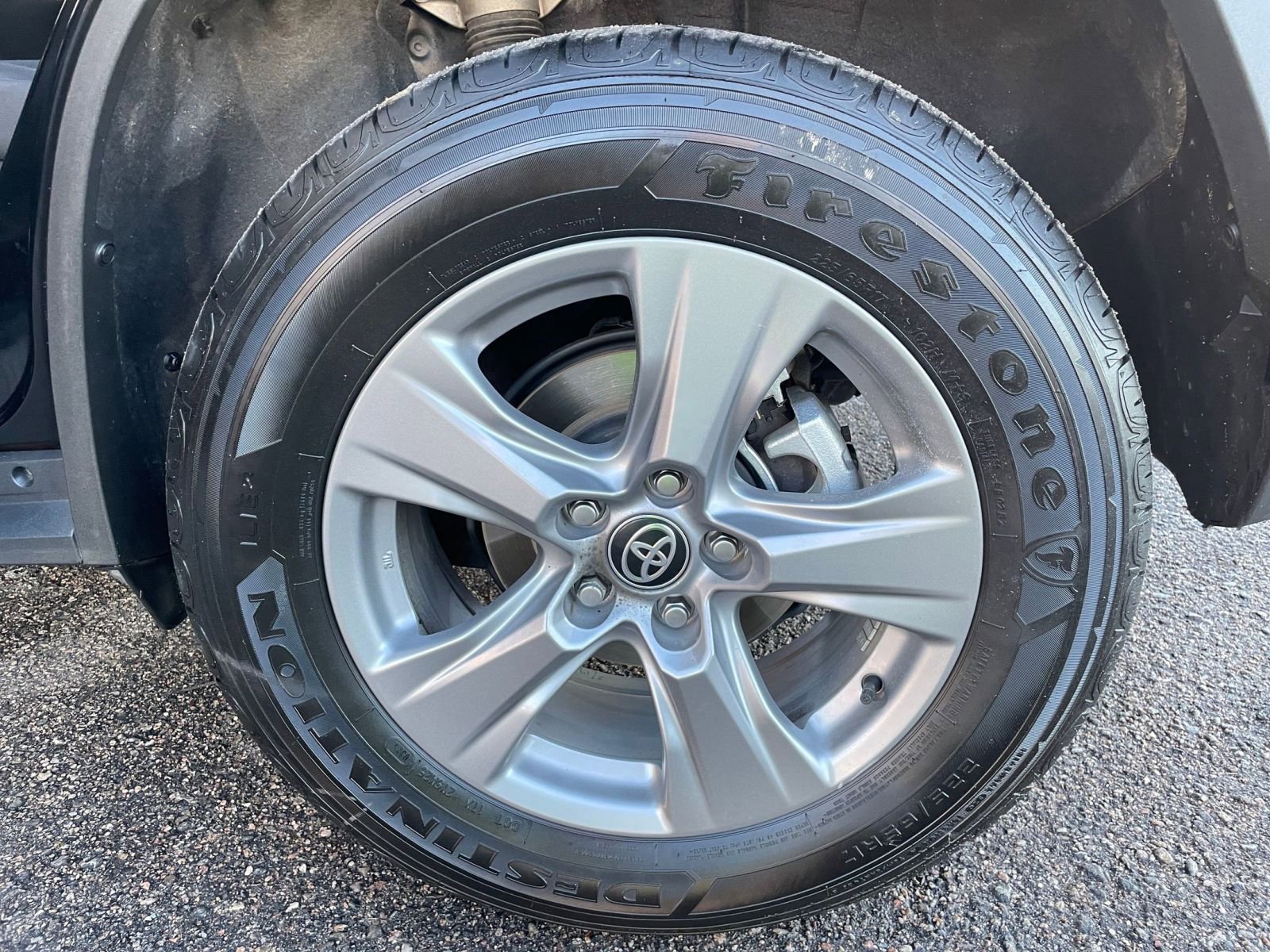 Used 2025 Toyota RAV4 LE image 29