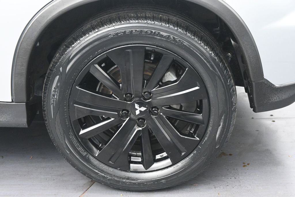 Used 2023 Mitsubishi Outlander Sport LE AWD/4WD image 32