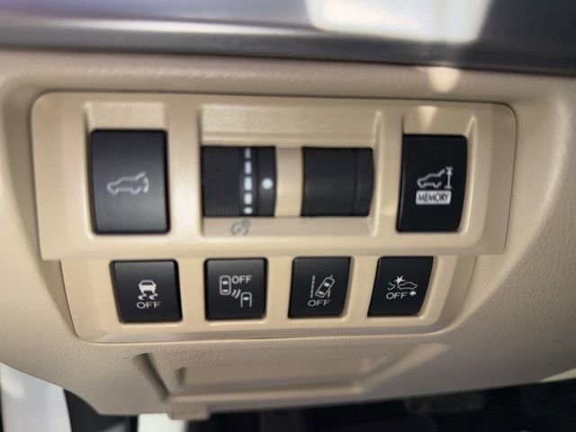 Used 2019 Subaru Outback 2.5i Limited w/ Popular Package #2 image 19