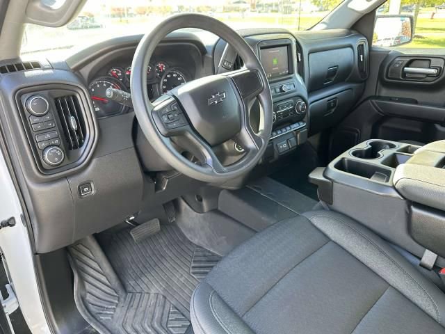 Certified 2024 Chevrolet Silverado 1500 Custom Trail Boss w/ LPO, Dark Essentials Package AWD/4WD image 9