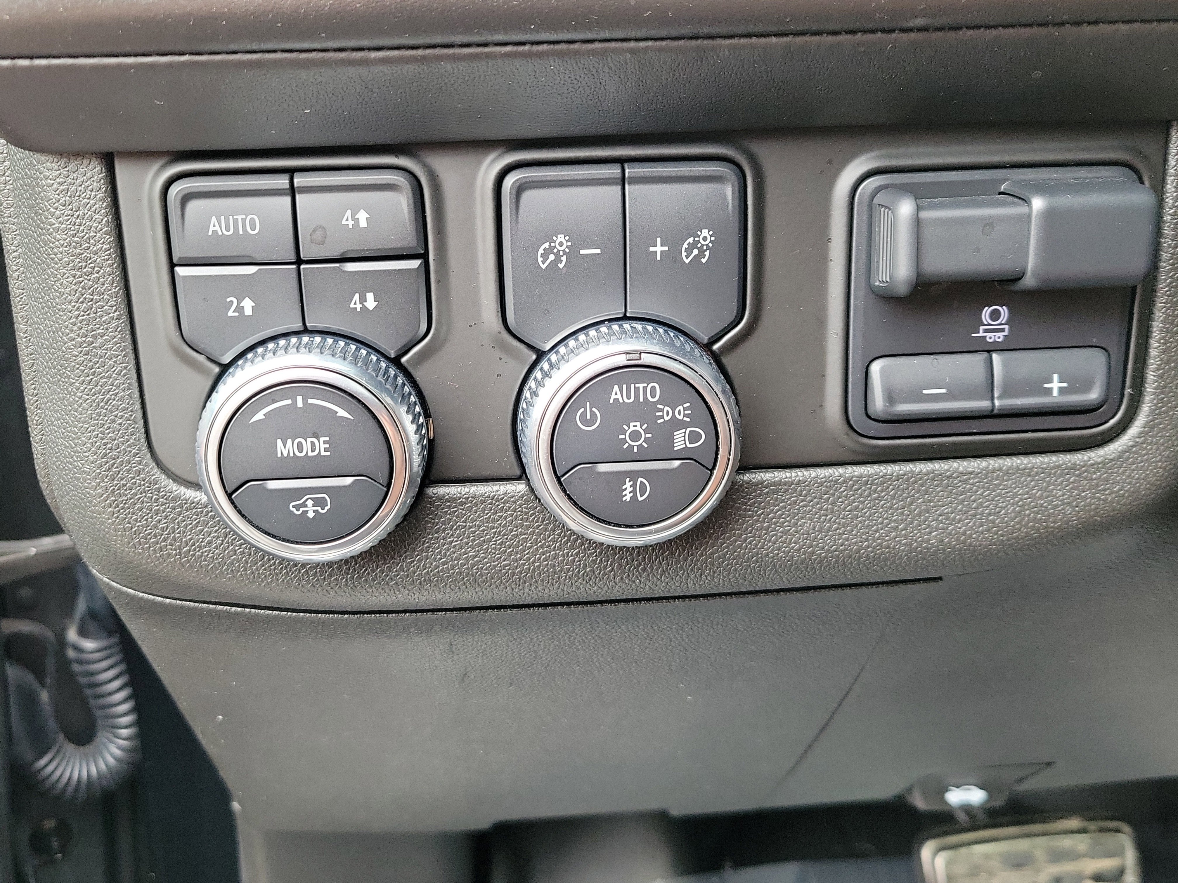 Certified 2023 GMC Yukon XL Denali Ultimate w/ LPO, Floor Liner Package image 33