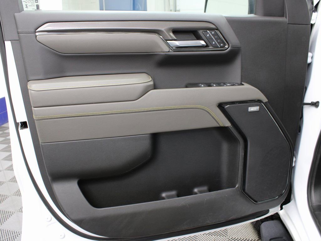 Used 2023 Chevrolet Silverado 1500 ZR2 image 73