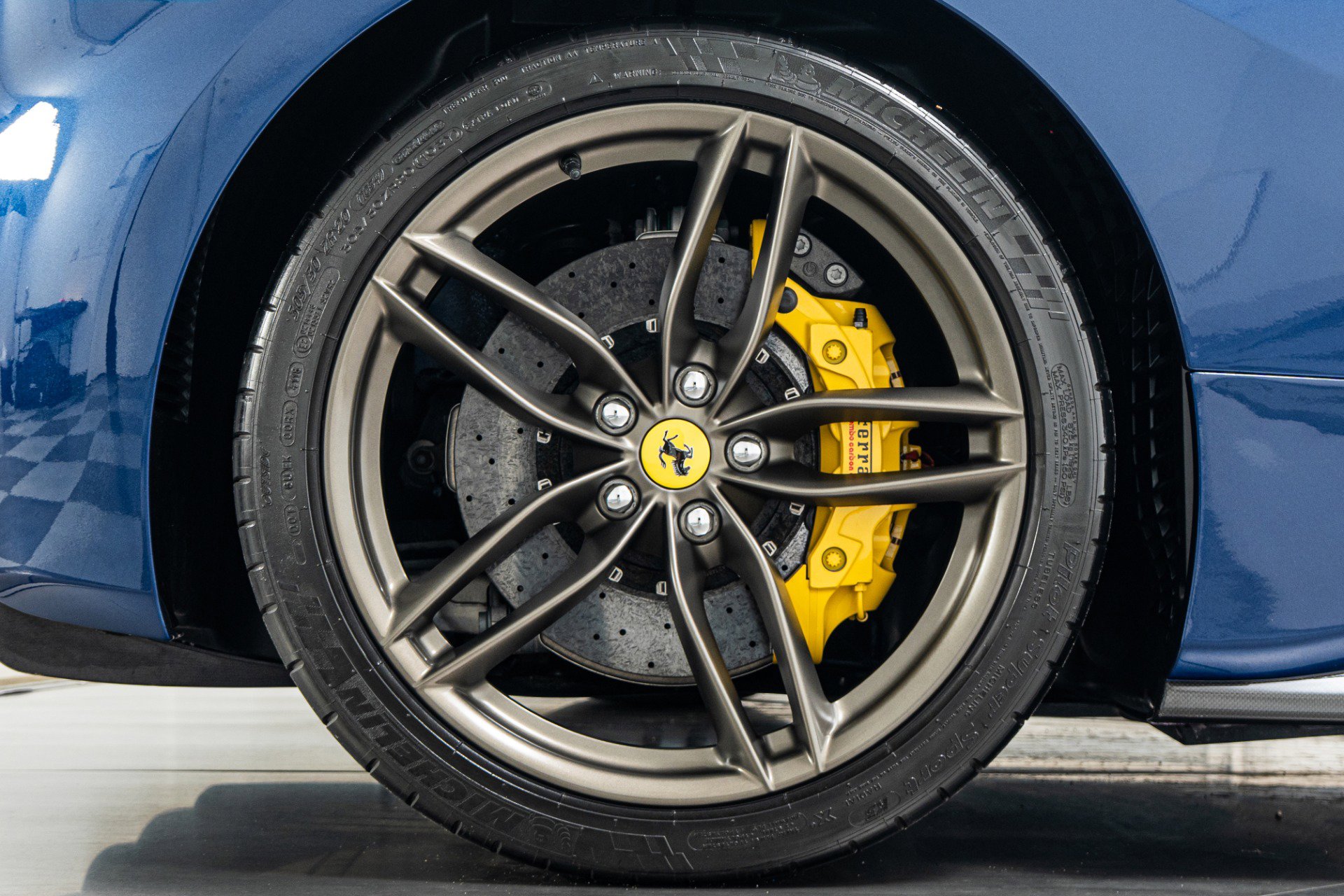 Used 2018 Ferrari 488 GTB RWD image 41