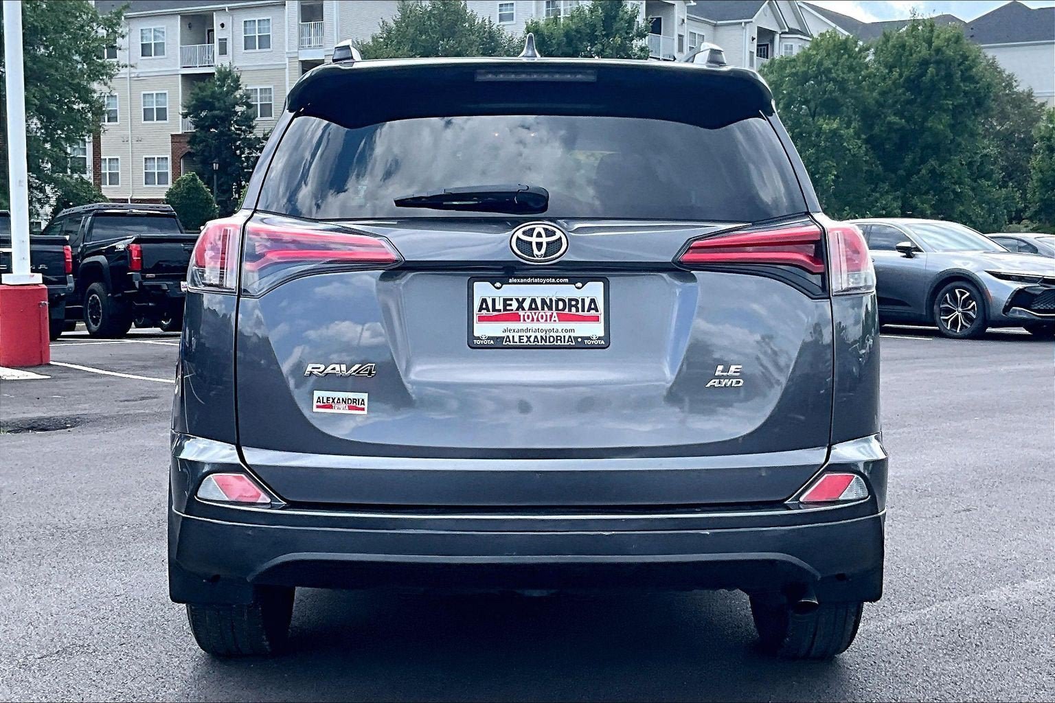Used 2018 Toyota RAV4 LE w/ All Weather Liner Package AWD/4WD image 4