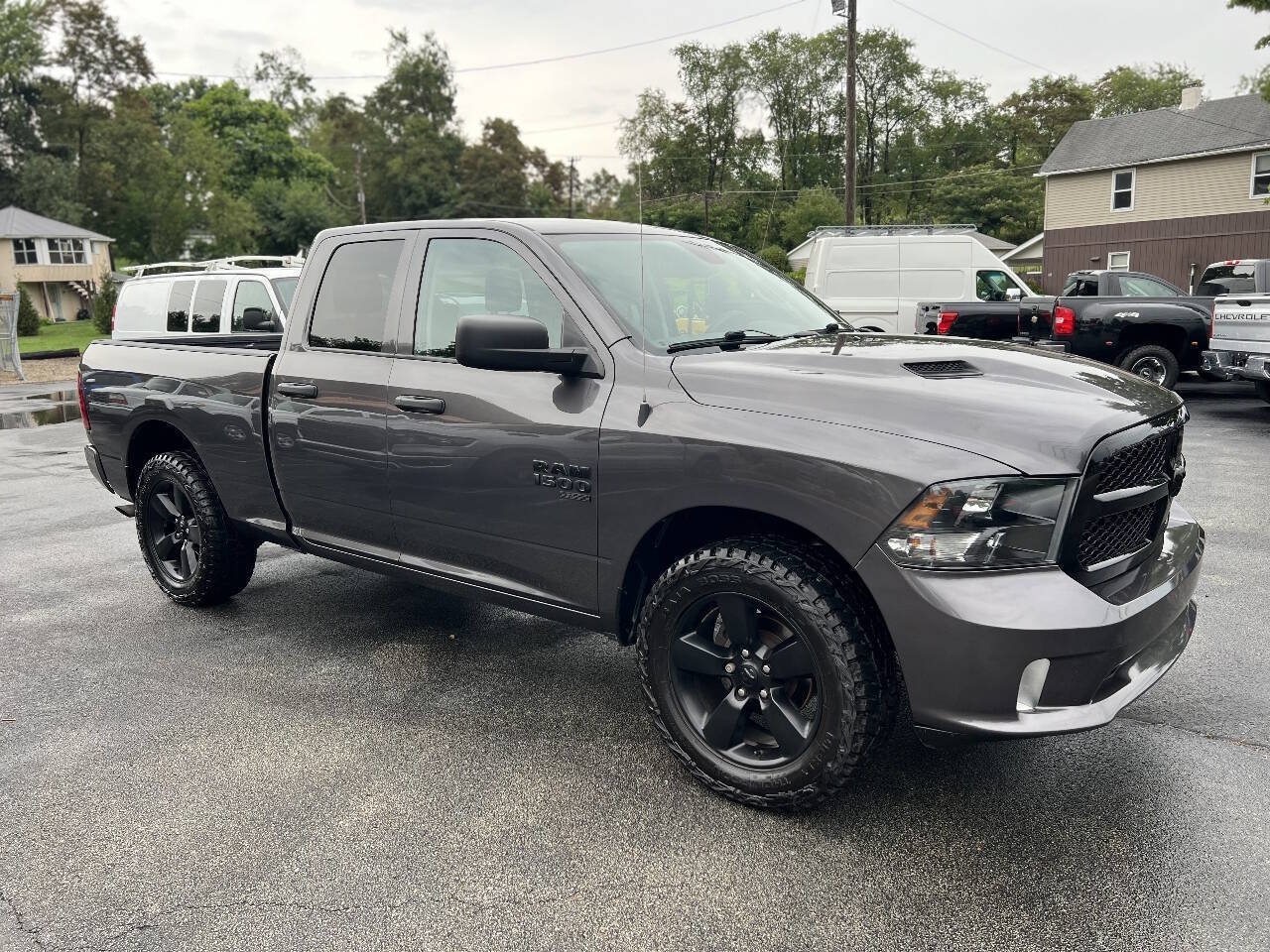 Used 2021 RAM 1500 Express w/ Wheel & Sound Group AWD/4WD image 3