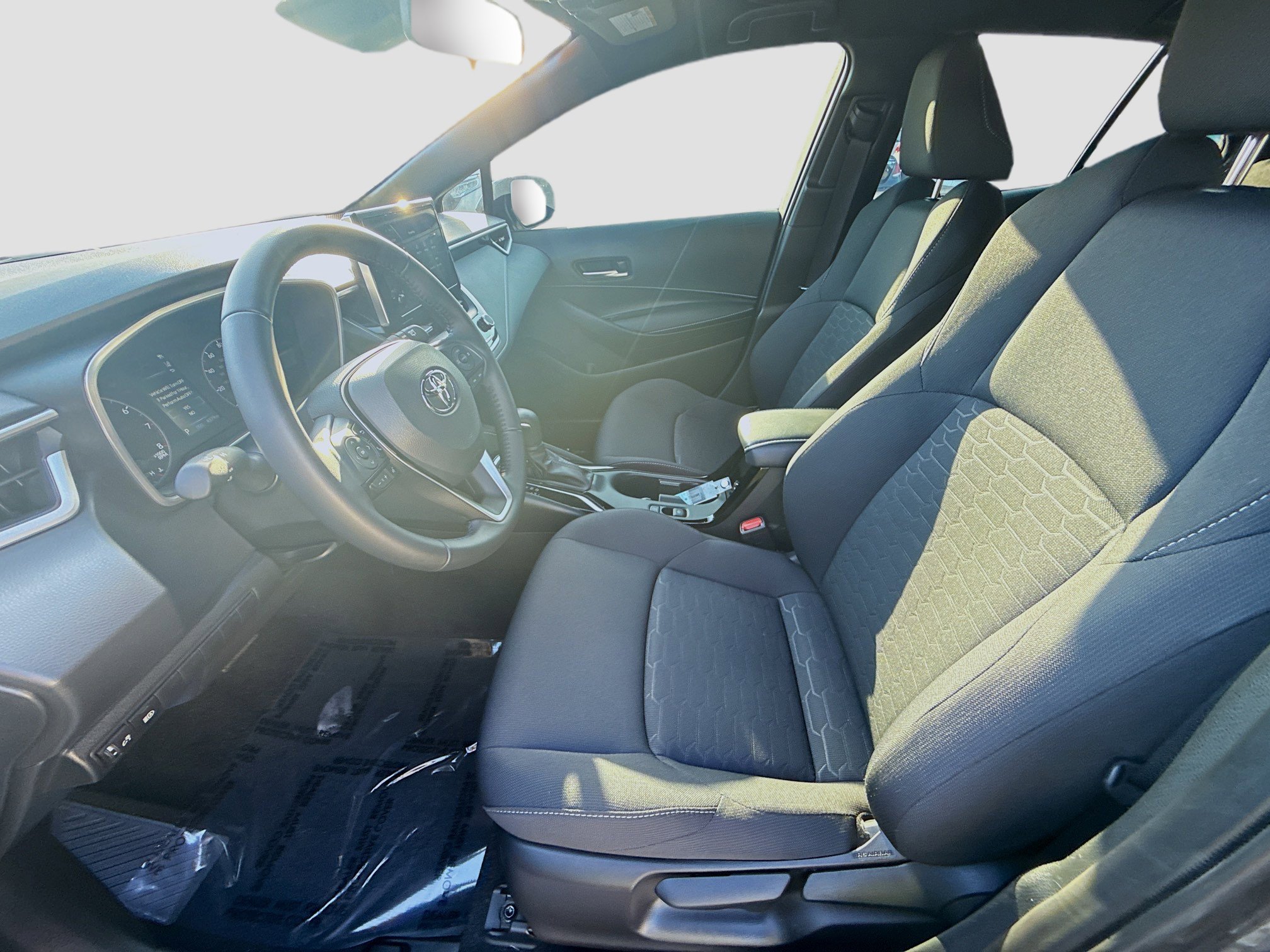 Used 2025 Toyota Corolla SE image 18