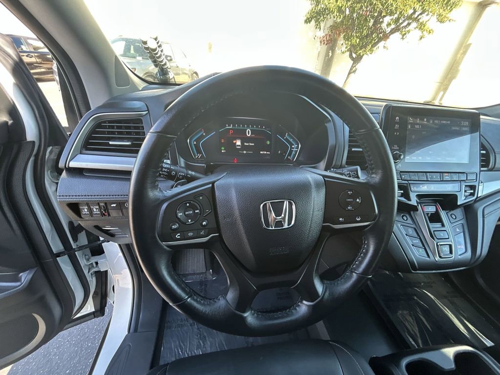 Used 2023 Honda Odyssey EX-L image 14