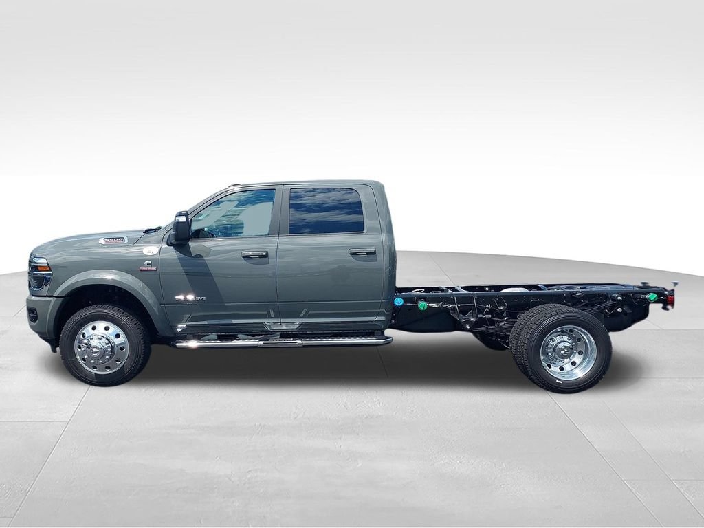 New 2026 RAM 5500 4x4 Crew Cab w/ Laramie Trim Package image 2