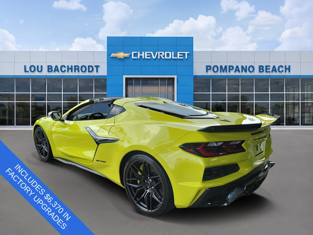 Used 2023 Chevrolet Corvette Z06 w/ Stealth Interior Trim Package RWD image 4