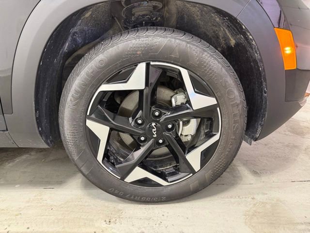 Used 2025 Kia Seltos S FWD image 28
