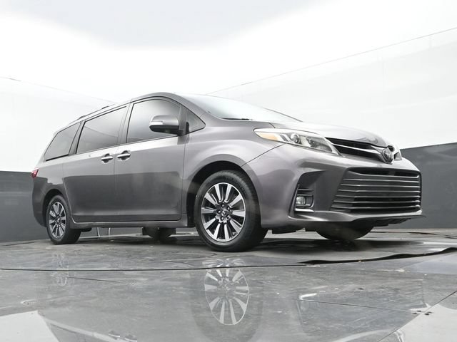 Used 2019 Toyota Sienna Limited FWD image 24