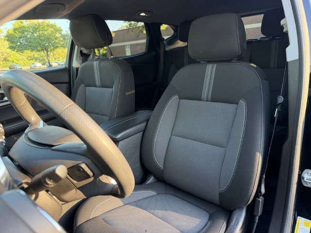Used 2025 Chevrolet Blazer LT FWD image 12