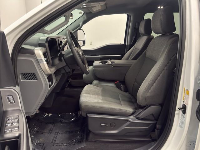 Used 2025 Ford F250 XLT AWD/4WD image 15