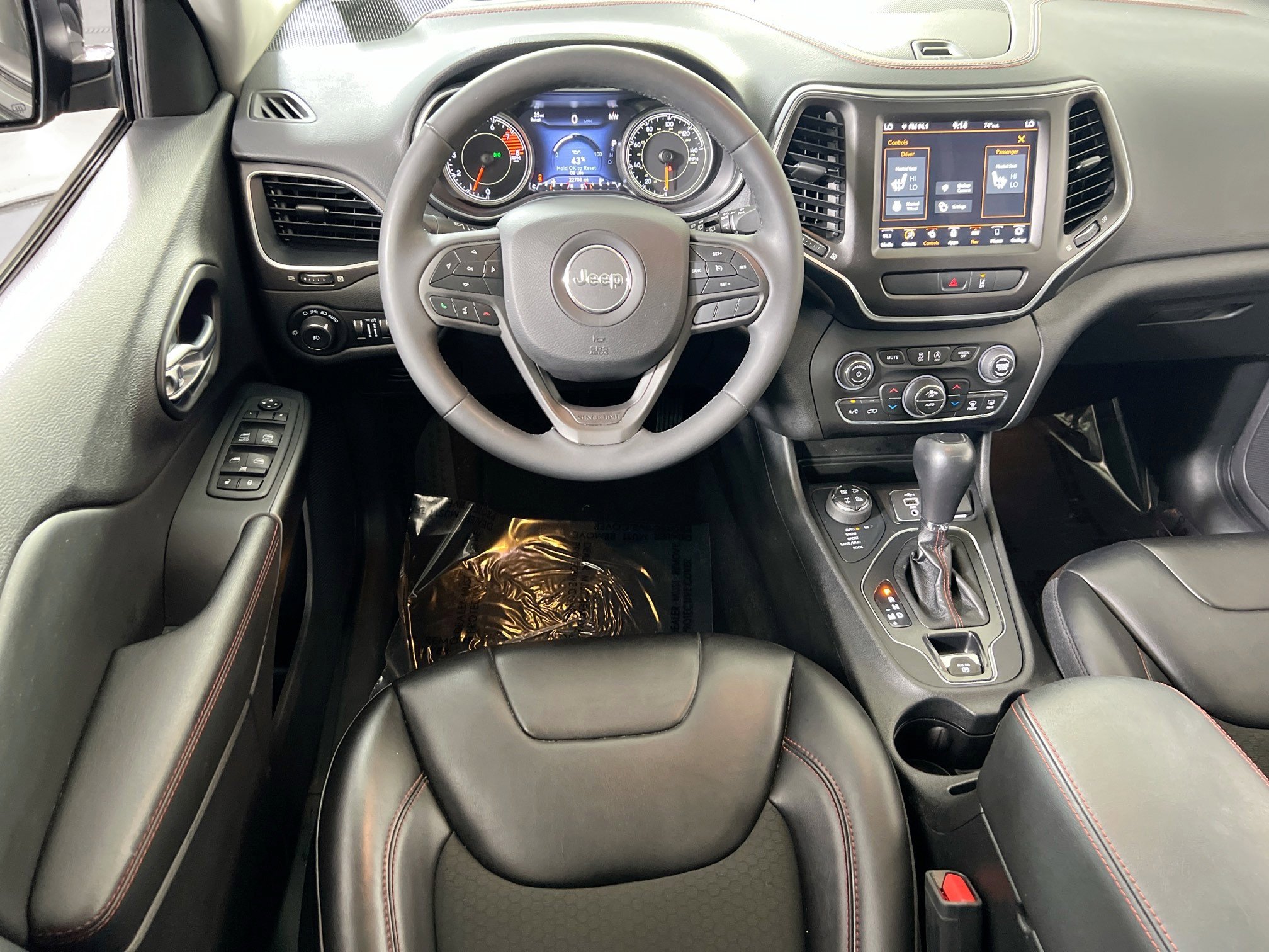 Used 2022 Jeep Cherokee Trailhawk w/ Sun, Sound & Nav Group image 23