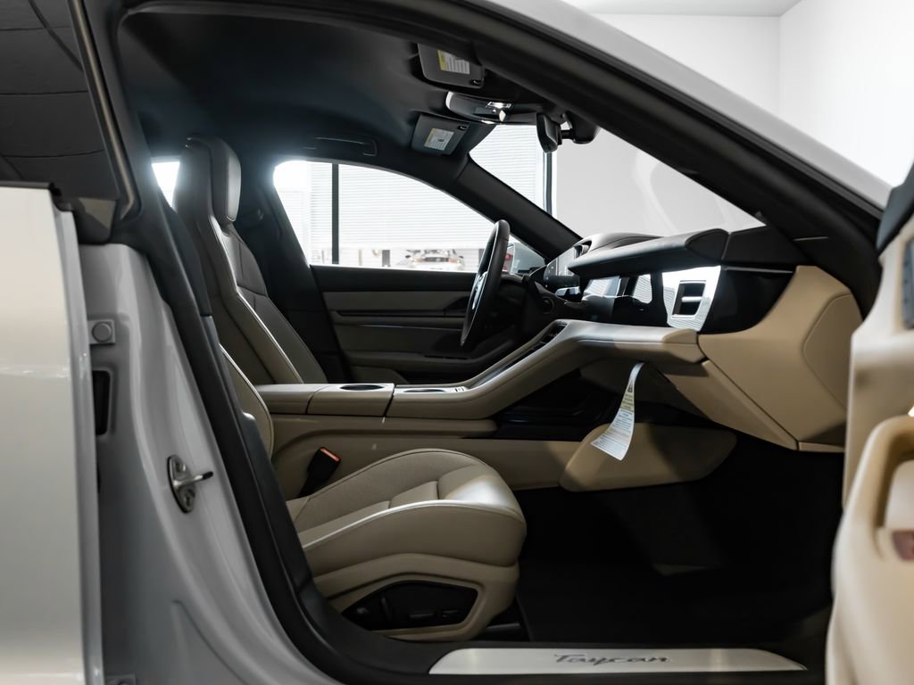 New 2026 Porsche Taycan image 28