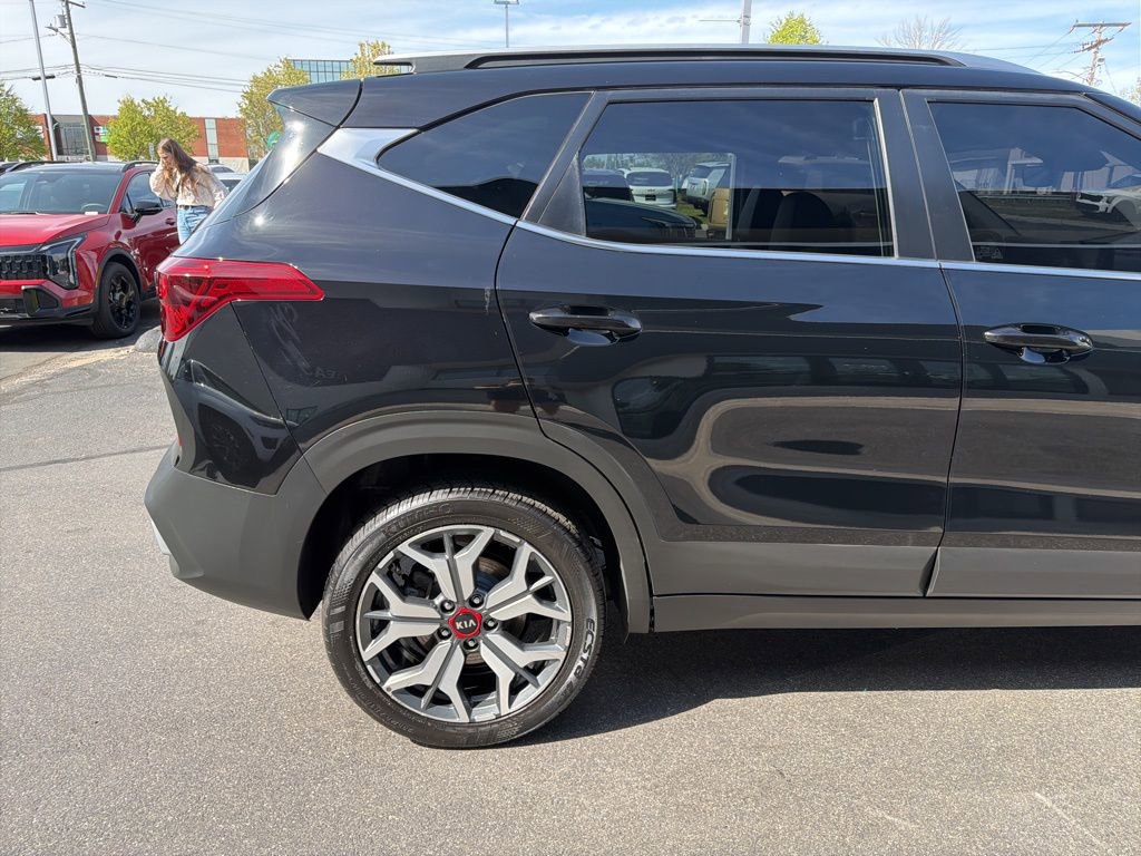 Certified 2021 Kia Seltos S AWD/4WD image 7
