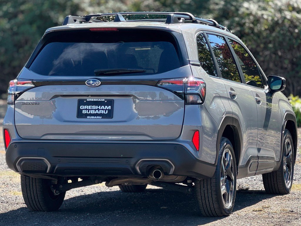 Used 2025 Subaru Forester Limited AWD/4WD image 7