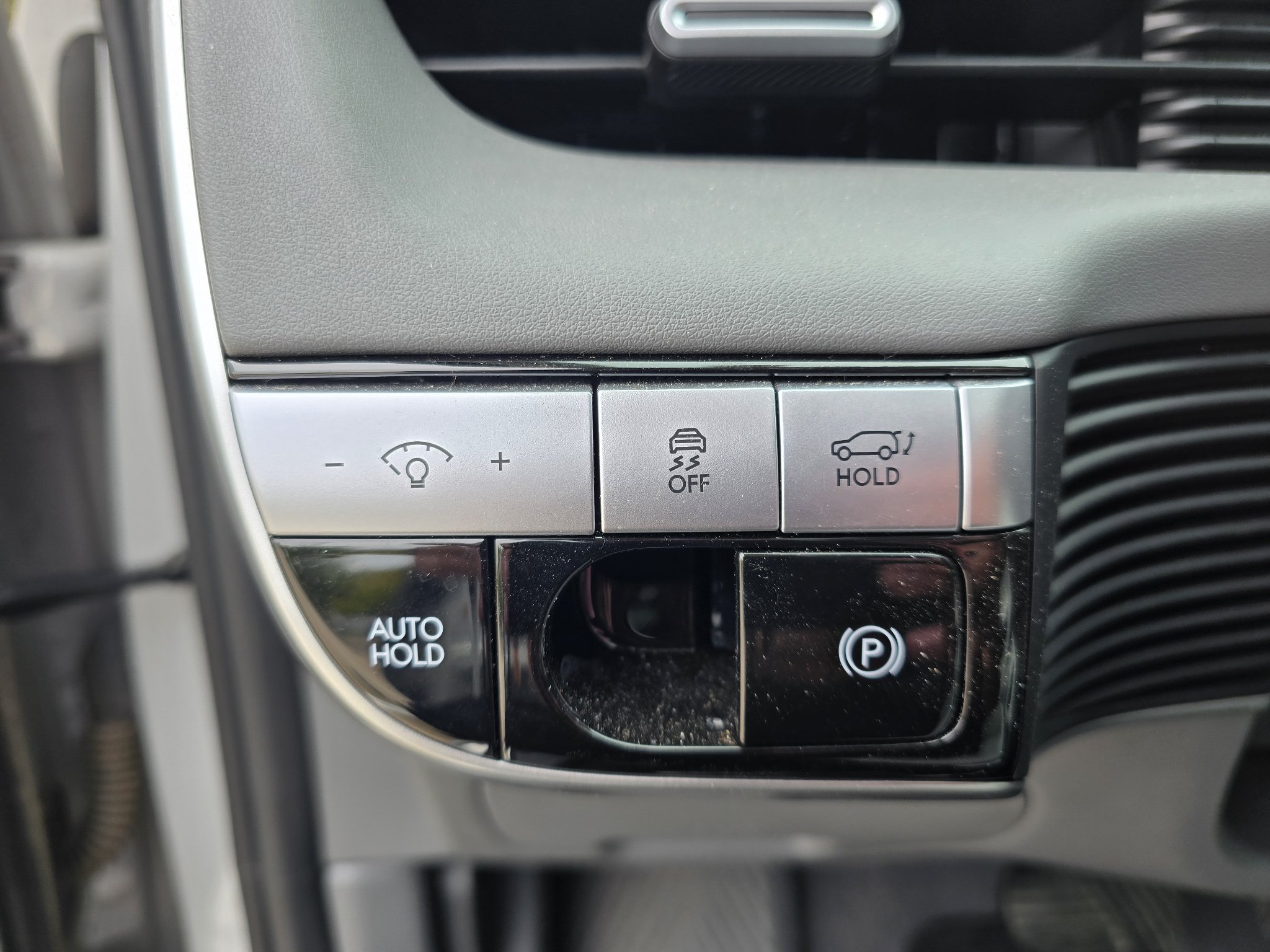 Used 2024 Hyundai Ioniq 5 Limited AWD/4WD image 19