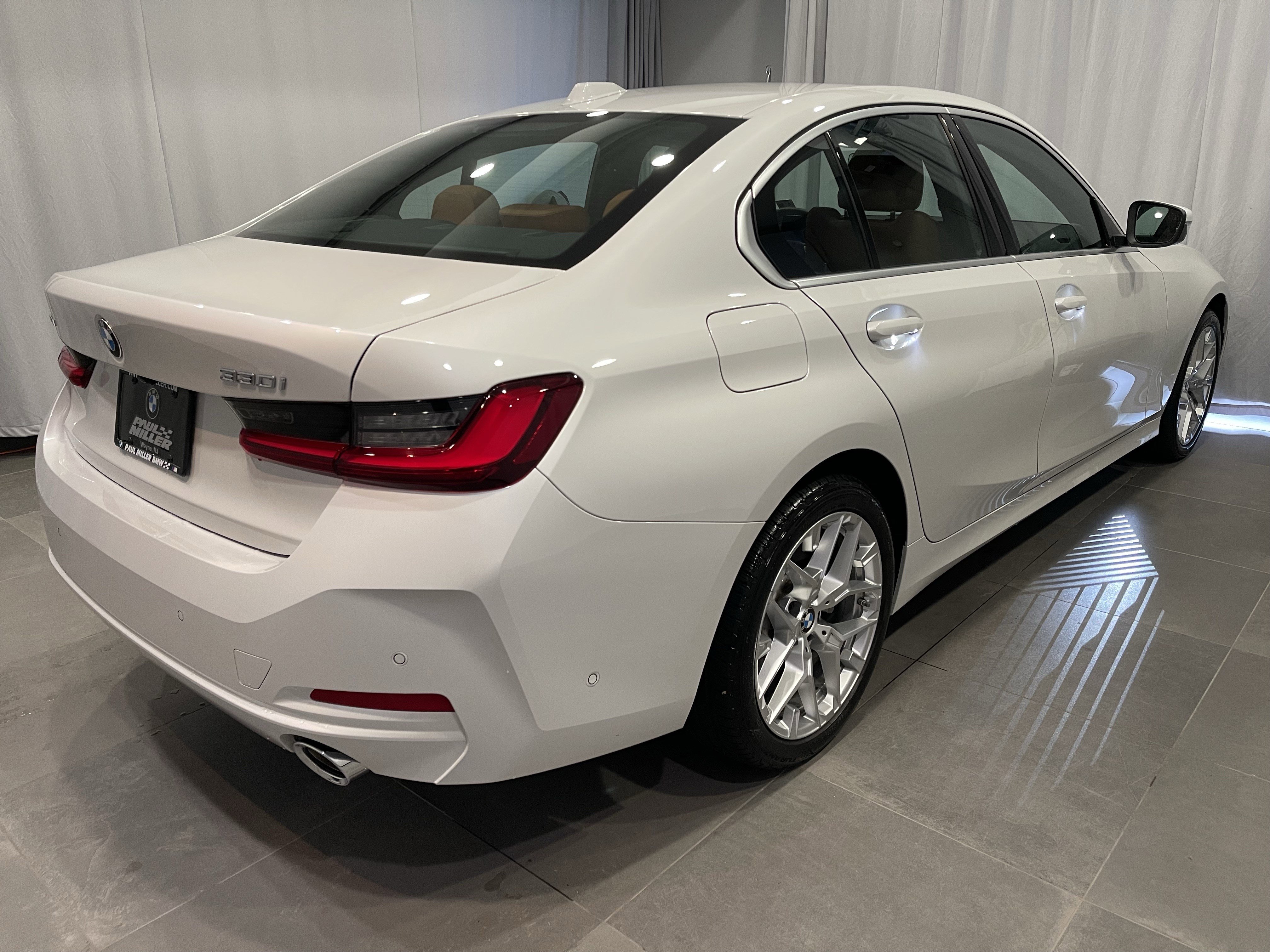 Used 2025 BMW 330i xDrive Sedan w/ M Sport Package image 6