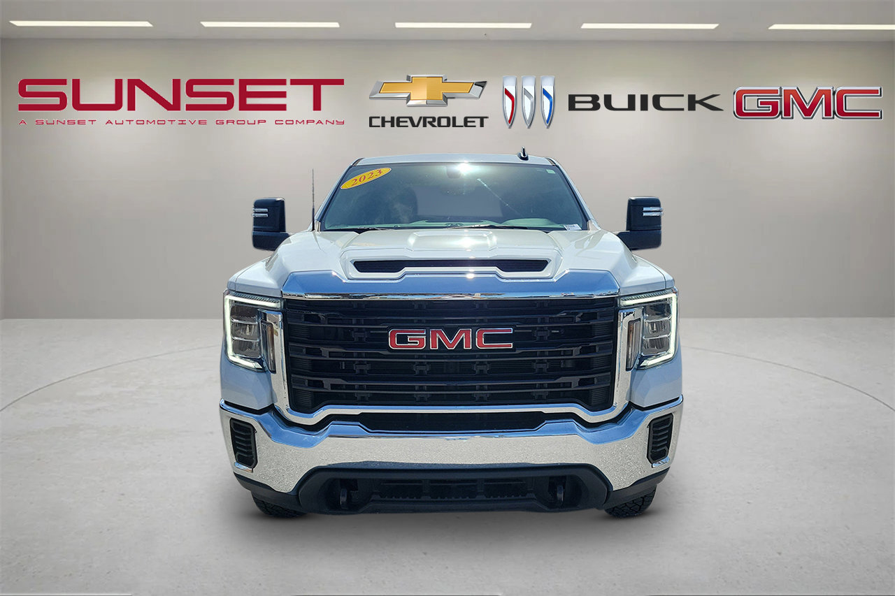 Certified 2023 GMC Sierra 2500 Pro w/ Convenience Package image 2