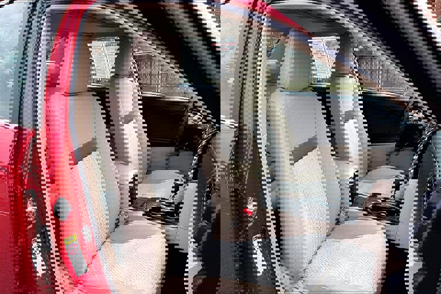 Used 2012 Toyota Camry LE image 7