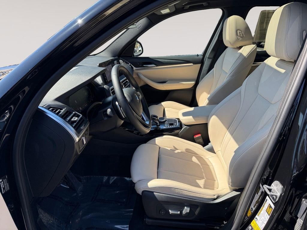 Certified 2023 BMW X3 xDrive30i w/ Premium Package image 9