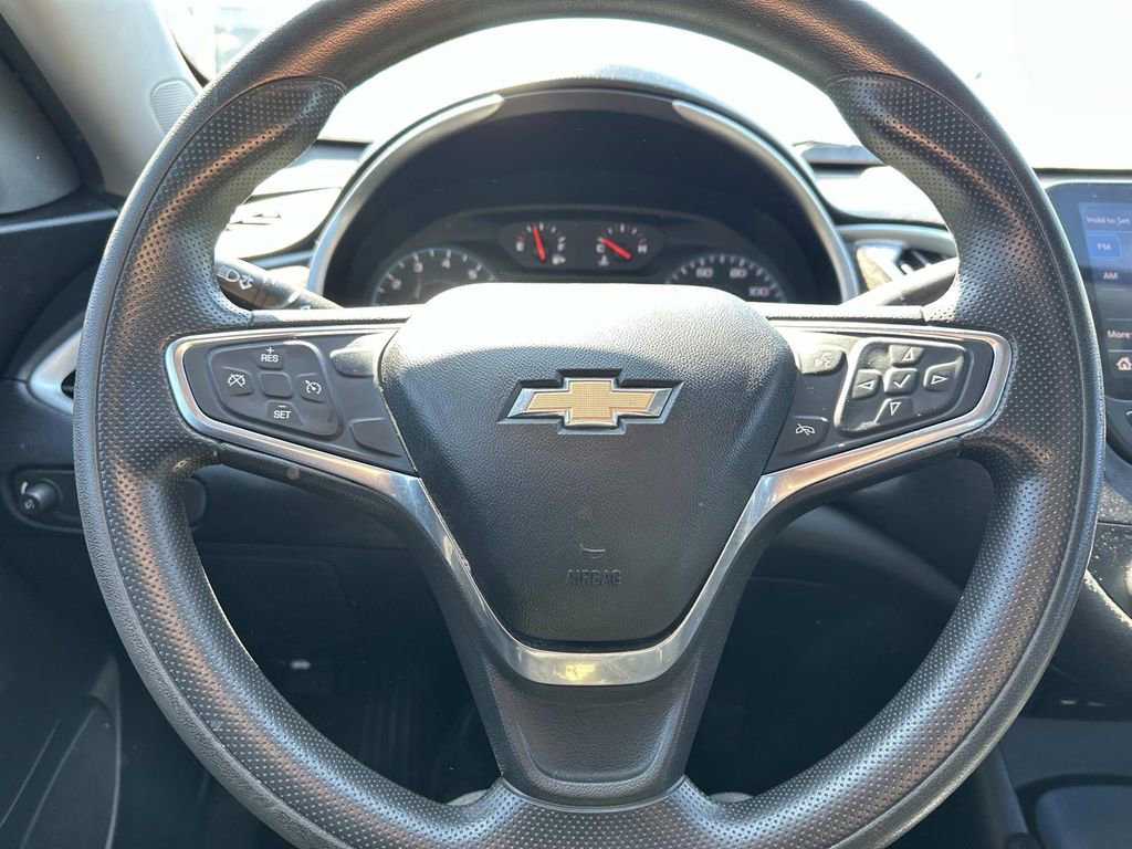 Used 2019 Chevrolet Malibu LS image 20