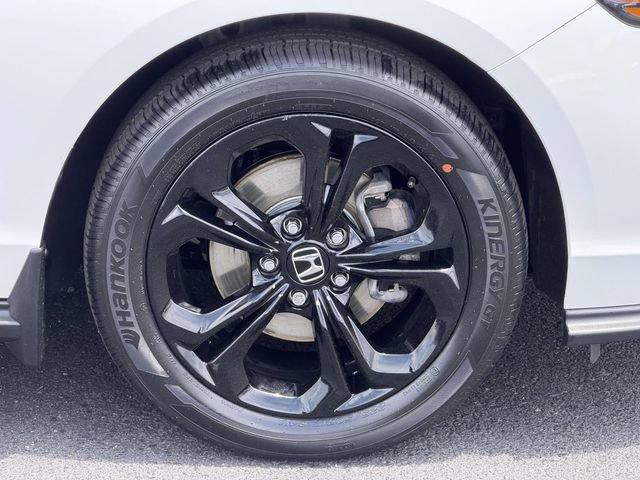 Certified 2025 Honda Accord SE image 5