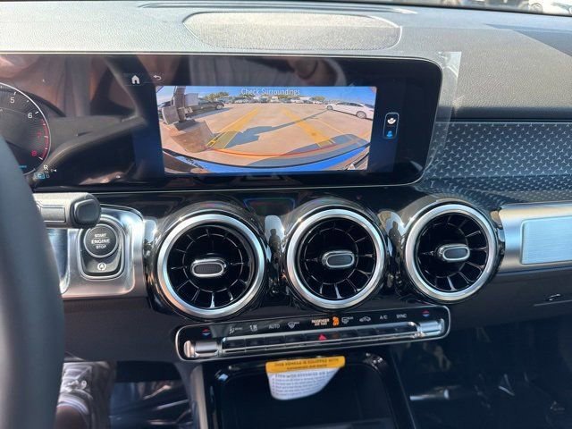 New 2025 Mercedes-Benz GLB 250 image 19