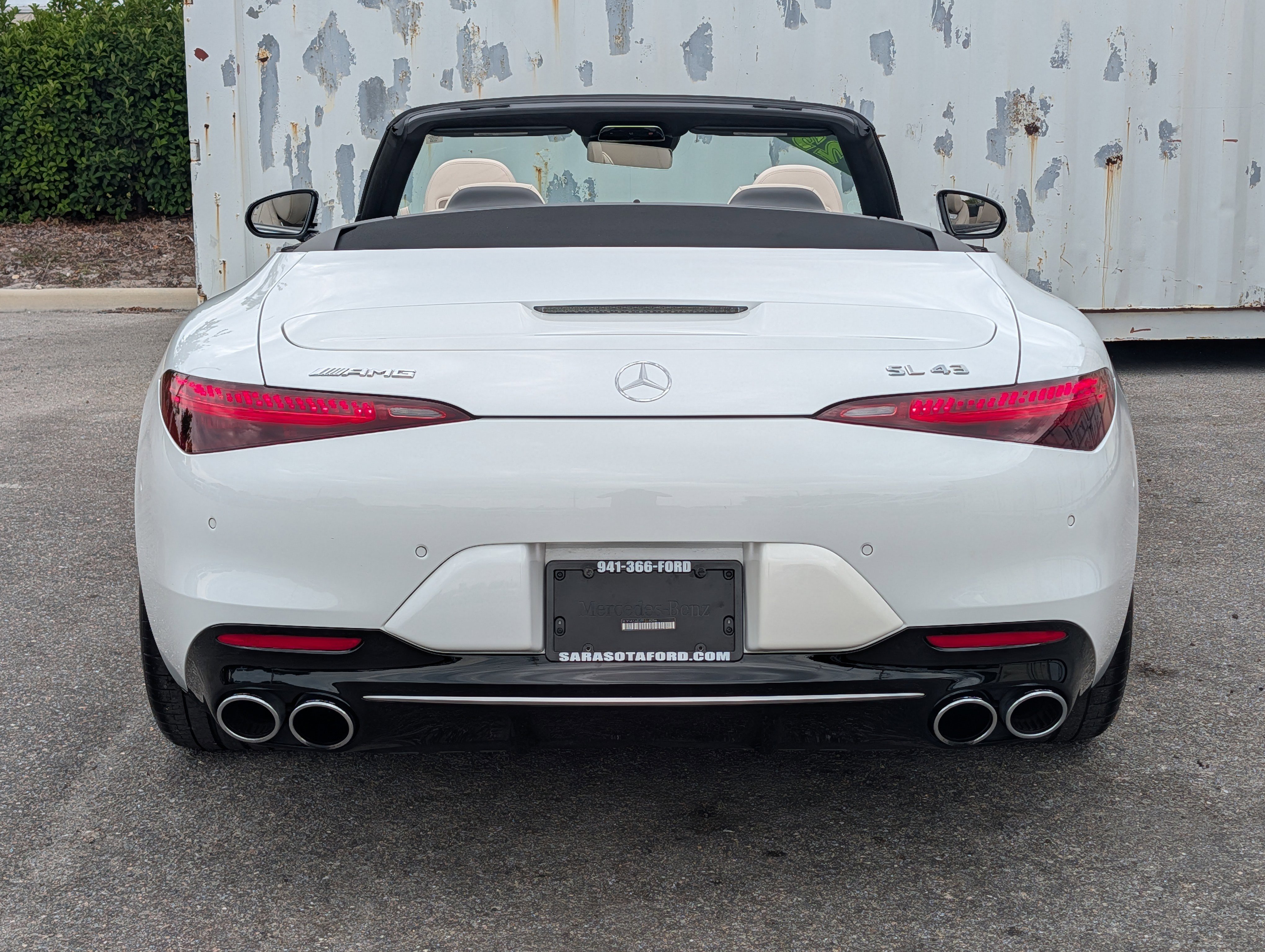 Used 2023 Mercedes-Benz SL 43 AMG w/ Driver Assistance Package image 5