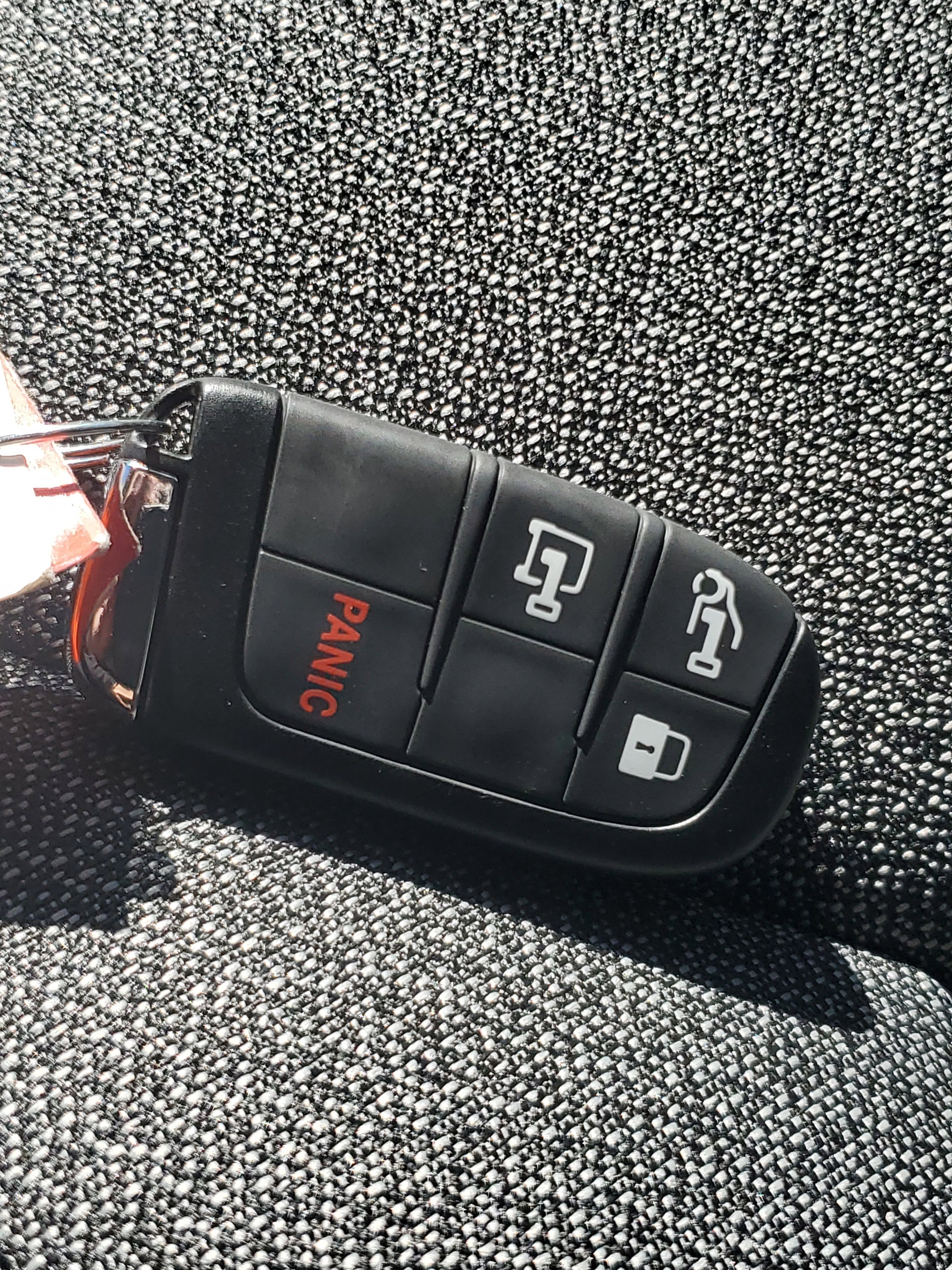 Used 2025 RAM ProMaster 2500 w/ Convenience Group image 19