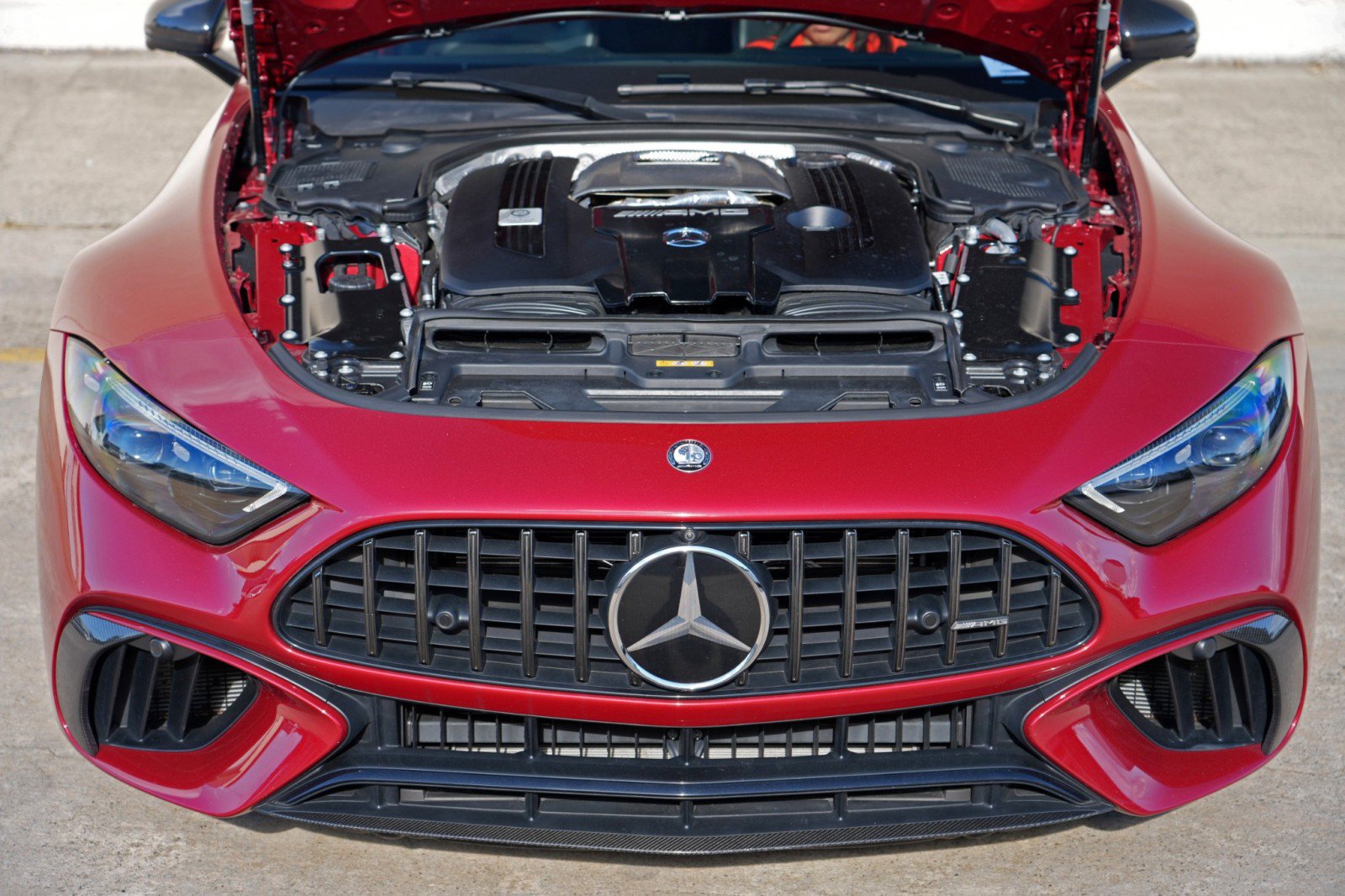 Used 2025 Mercedes-Benz SL 63 AMG S e Performance 4MATIC image 8