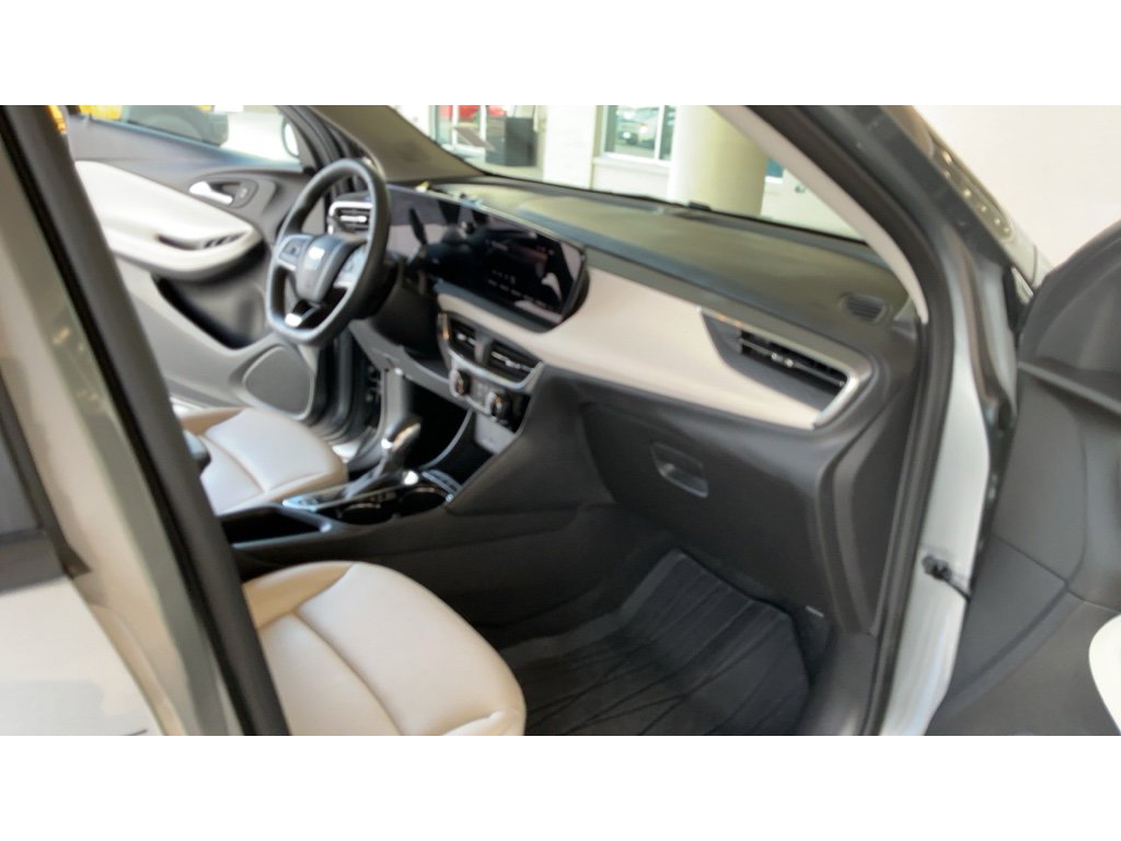 Used 2024 Buick Encore GX Sport Touring w/ Black Roof Package image 16