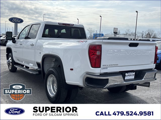 Used 2025 Chevrolet Silverado 3500 LTZ w/ LTZ Convenience Package image 8