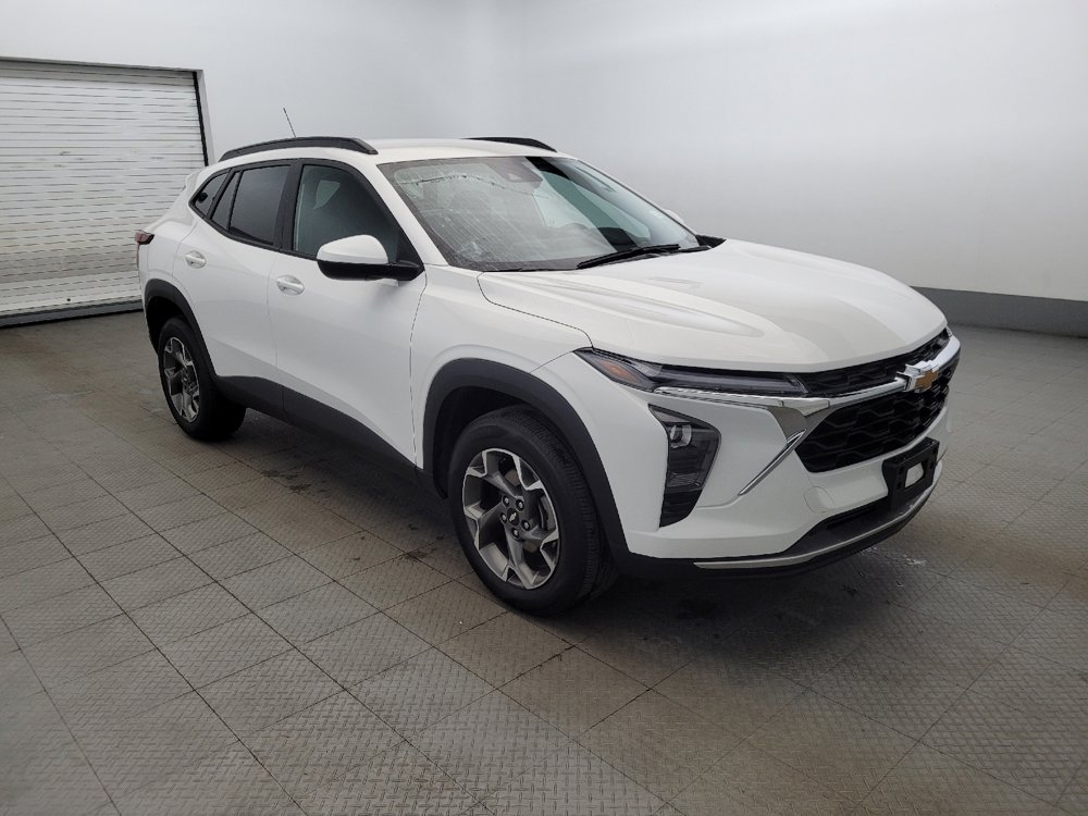 Used 2024 Chevrolet Trax LT w/ Driver Confidence Package image 13