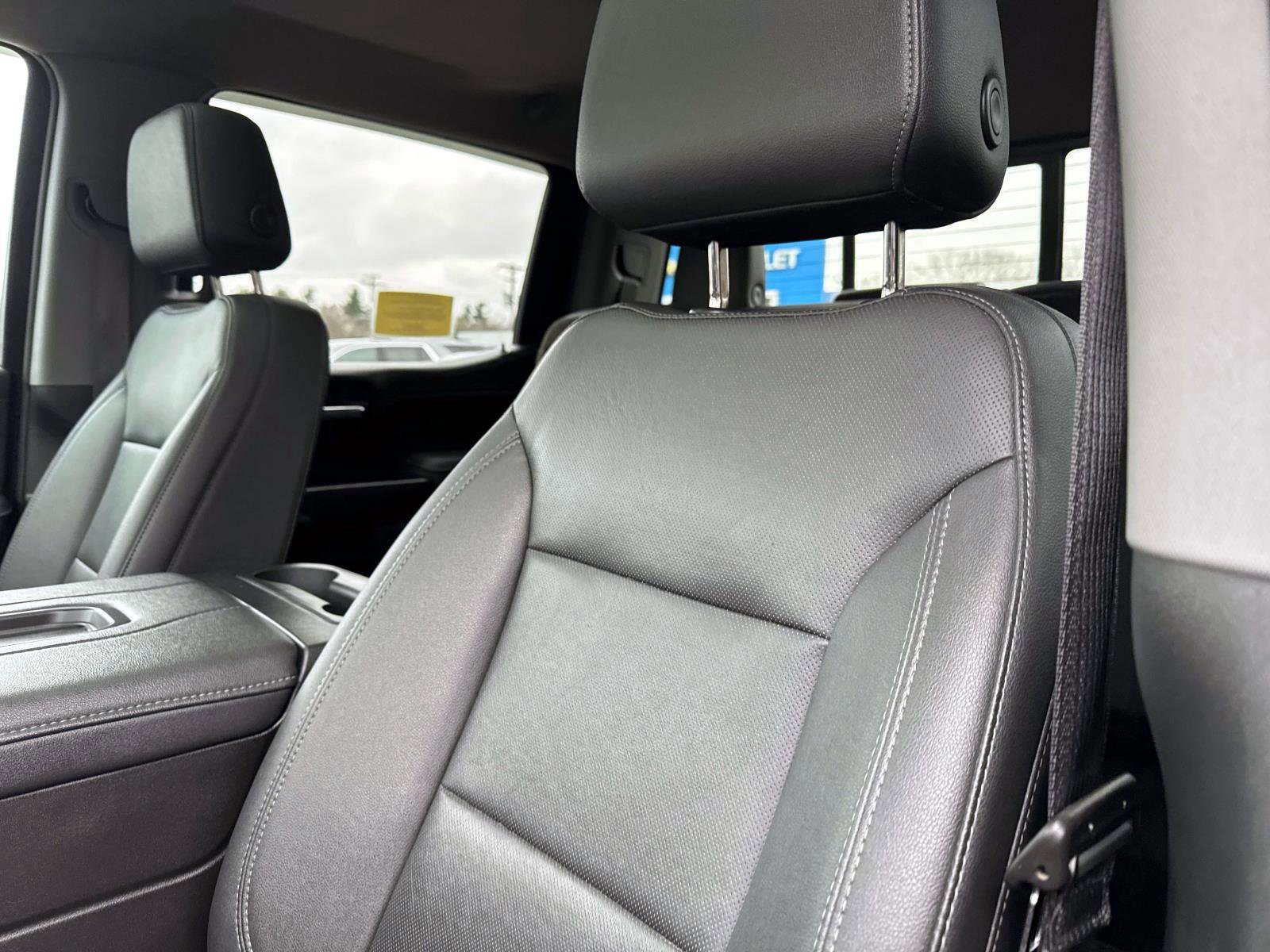 Certified 2021 Chevrolet Silverado 1500 LTZ w/ Z71 Off-Road Package image 17