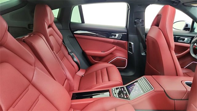 Used 2023 Porsche Panamera Platinum Edition image 24