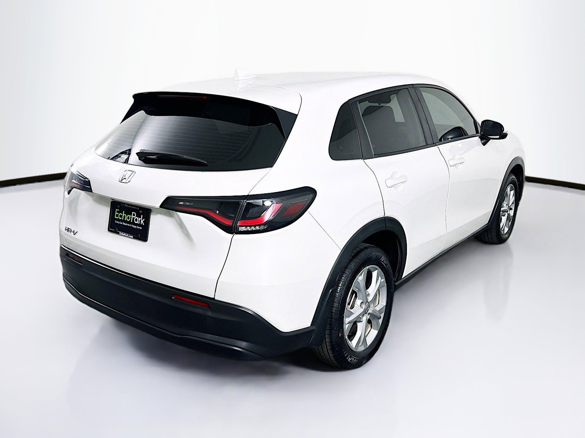 Used 2023 Honda HR-V LX image 9