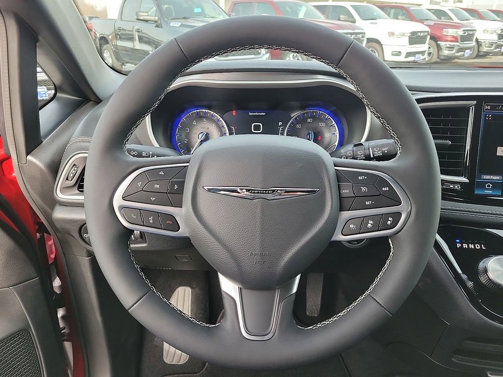 New 2026 Chrysler Pacifica Select FWD image 20