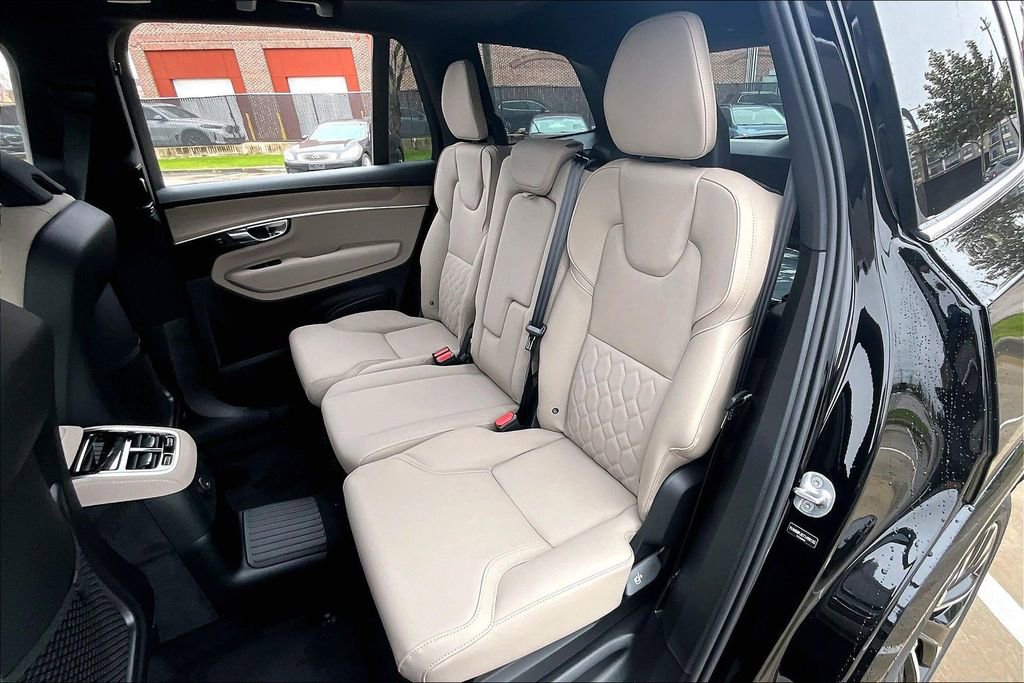 New 2026 Volvo XC90 T8 Core w/ Protection Package Premier image 29